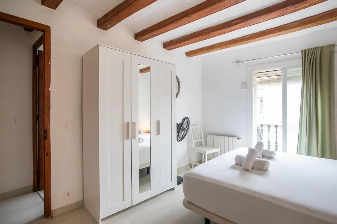42Enf1060 - Authentic &Centric Barcelonian 2Br Flat Apartment Barcelona