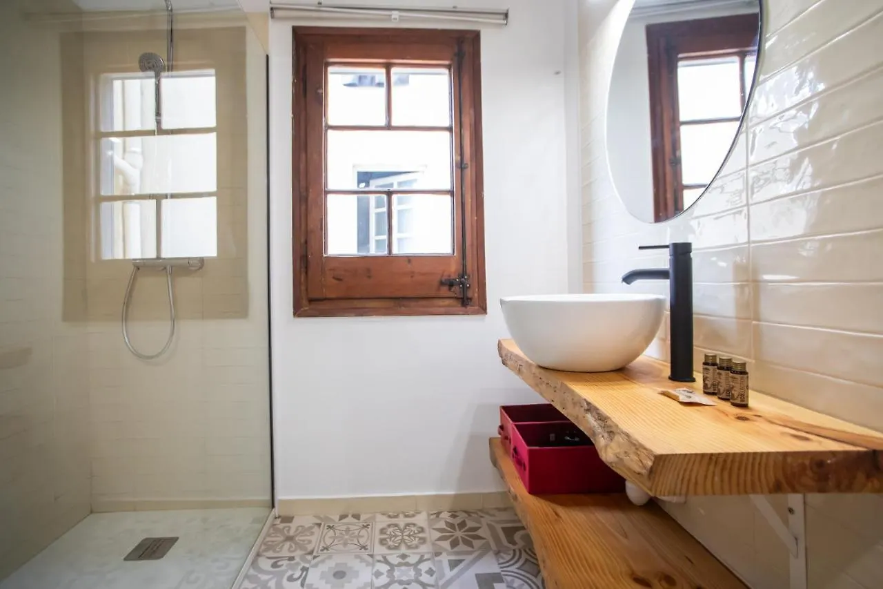 42Enf1060 - Authentic &Centric Barcelonian 2Br Flat Apartment Barcelona